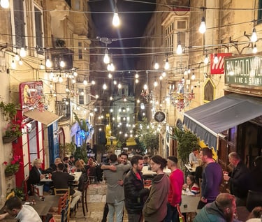 malta valetta nightlife san paolo nafrago