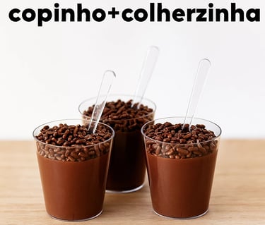 copinho + colher de acrílico com brigadeiro