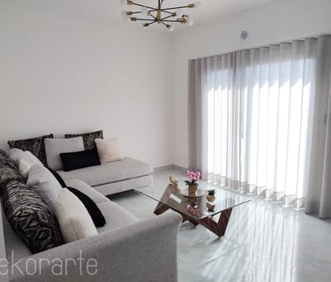 Decoración de sala con cortina de onda perfecta