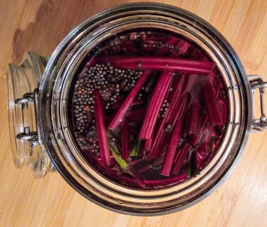 Fermented beetroot with mustard seeds