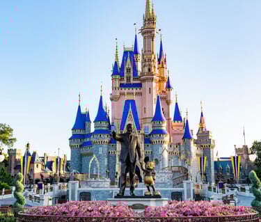 Estatua de Partners en el parque Magic Kingdom en Orlando Florida