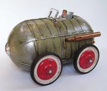 Found object spaceship sculpture named Commando by artist Tal Avitzur, image 1.