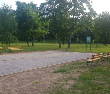 petankės aikštelė Rotary parke Jurbarke