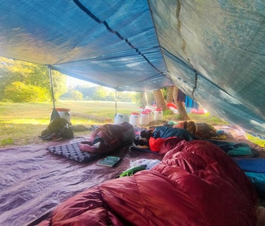 bivouac sauvage camping aventure rivière