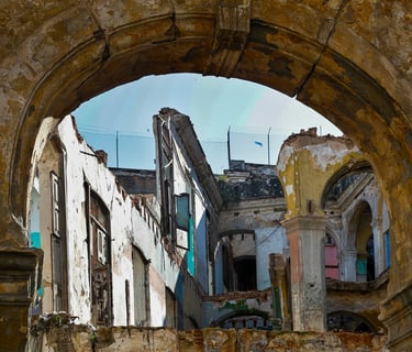 Derrumbe de una utopía es una serie foto sobre la decadencia de Cuba