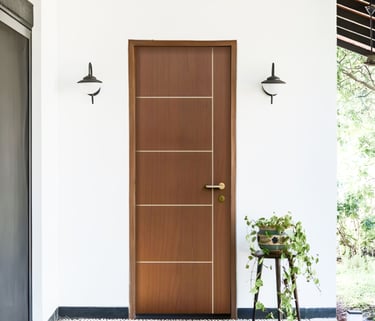 pintu solid wood panel untuk rumah tinggal