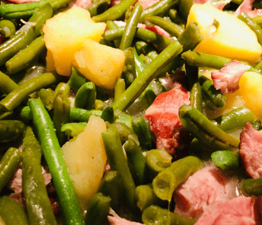 green beans with ham and potatos