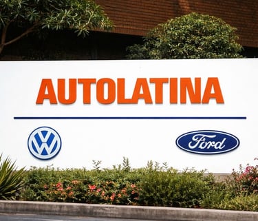 Placa institucional da Autolatina com identidade visual genérica, fundo branco, tipografia destacada