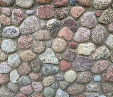 Riedulio akmens mūras, atramine akmens siena Alytuje