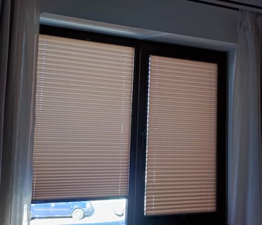 Jaluzele plisate cu masuratoare si montaj in Bucuresti SEV HOME
