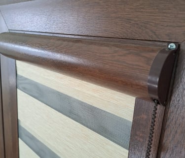 Rolete cu caseta si ghidaj speciale pentru tamplatie pvc, aluminiu, lemn.