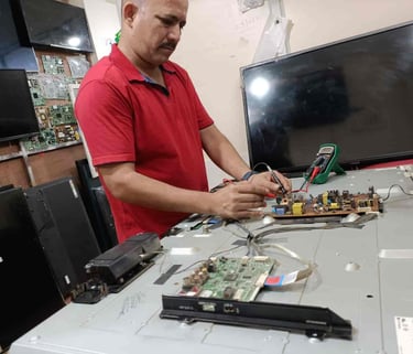 Riyadh television repair services image صيانة-شاشات-الرياض.com