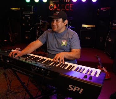 Carlitos Calice es un Talentoso, Creativo e Innovador Arreglista Musical.