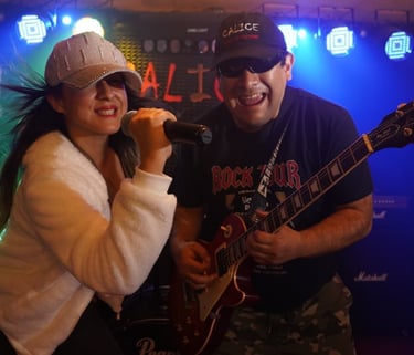 Carlitos Calice es un Músico Producor Audiovisual, Sesiónista en Vivo.
