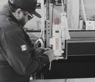 Refacciones y Complementos para Máquinas Industriales CNC y Soldadoras