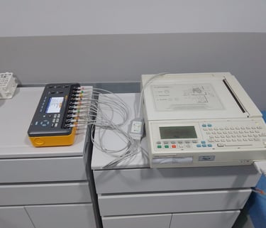 Prueba de desempeño de un electrocardiógrafo con simulador