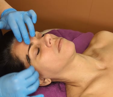 brow tinting and grooming