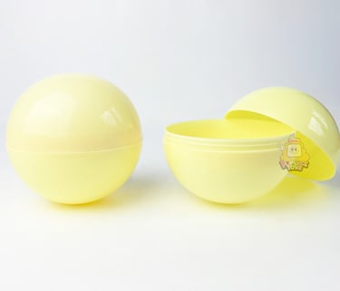 Gachapon gacha ball 10cm warna light yellow