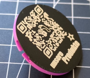 mini-anstecker-35mm mit wiederverwendbarem QR-Code