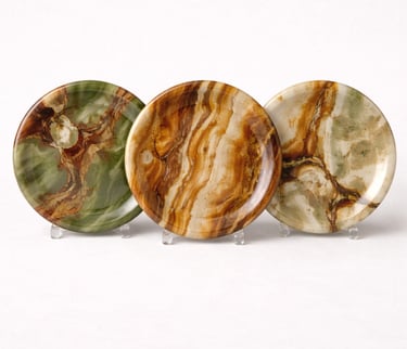 Decorative onyx stone plates with natural veining