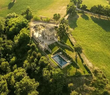 Villa esclusiva immersa nella campagna marchigiana