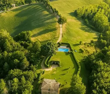 Villa di lusso con piscina nelle Marche