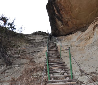 Holkrans Hike and Caves, Golden Gate Highlands National Park, South Africa
