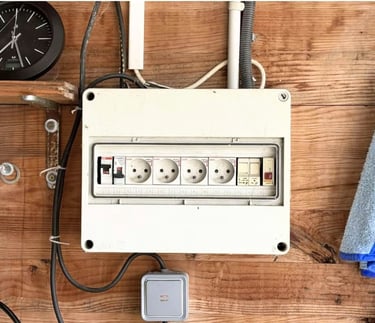 Installation d'un tableau électrique secondaire en indre-et-loire
