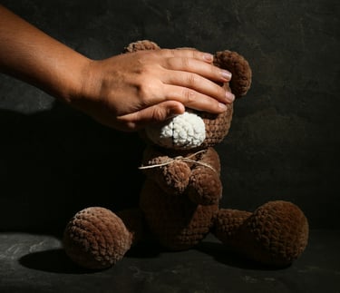 trauma injustices inceste pédophilie colère injuste père mère loi thérapeute parler silence enfance