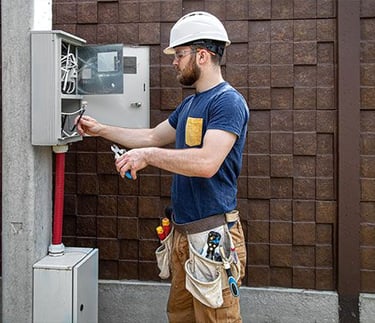 "Güç artırımı, elektrik tesisatı yükseltme ve pano yenileme işlemleri"