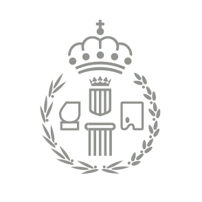 Escudo real con una corona, una corona de laurel y símbolos heráldicos en color gris.