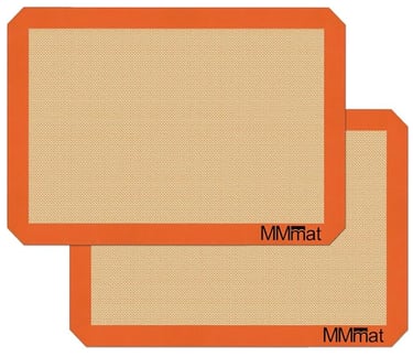 LFGB certified non-toxic silicone baking mats for high-heat cooking.