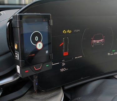 Audi SQ5 Urządzenia Yanosik 2