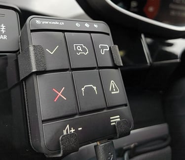 AUDI SQ3 Urządzenia Yanosik 2