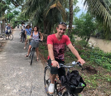 Tour de vélo dans le delta du mékong guidé par un québécois