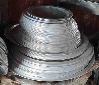 Universal aluminum cookware lid — multi-size kitchen pot and pan cover for global use.