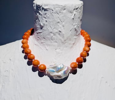 etoile-necklace-with-giant-scaramazza-pearl-coral