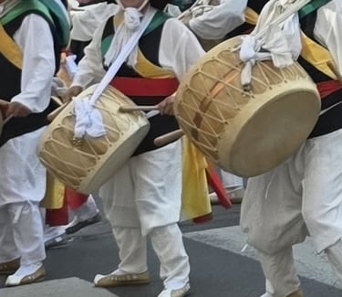 Pungmul performance in Andong