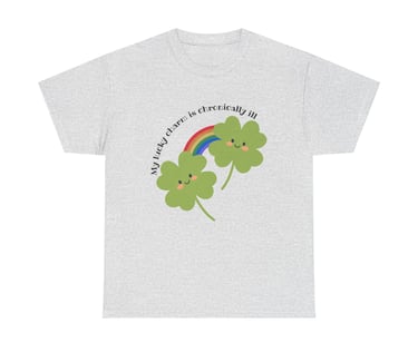 My lucky charm is chronically ill | Four-leaf clover and rainbow print | Cotton Tee, Ash