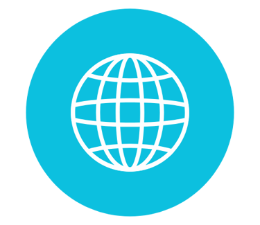 Ícono blanco de globo terráqueo sobre fondo azul que simboliza la inclusión financiera global