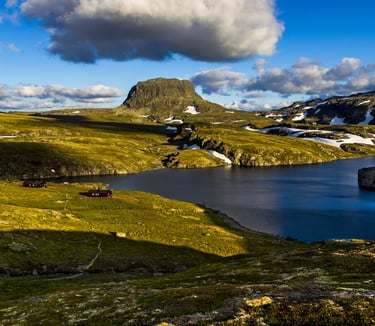 Klasyczny widok na płaskowyż Hardangevidda.