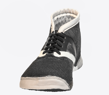 Running minimalist shoes