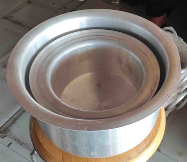 Small size aluminum rice cooking pot for household and commercial kitchen use - export quality.