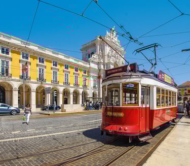 Lisbonne Portugal Tramway Praça do Comercio. Lien vers la formule 2/4 jours
