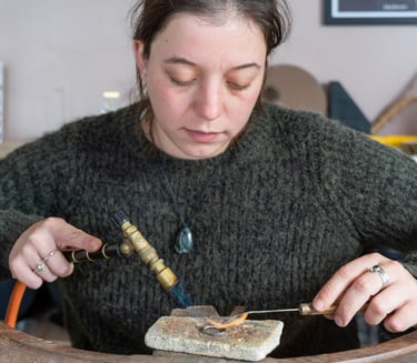 bijoutière travail artisanal