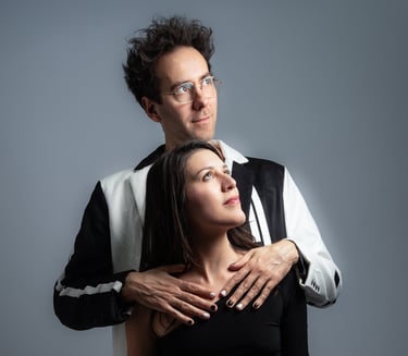 Louise&dexter piano couple