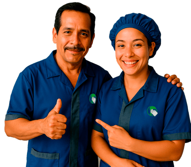 Equipo de trabajo de NOAM en uniforme azul