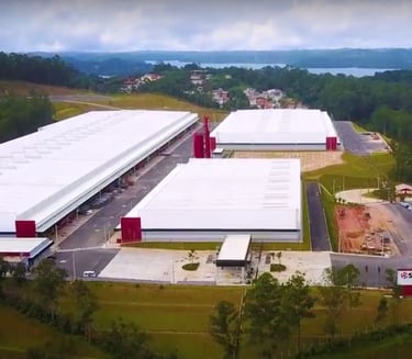 Galpão com piso com fibras