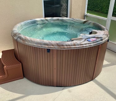 a hot tub tub in Florida