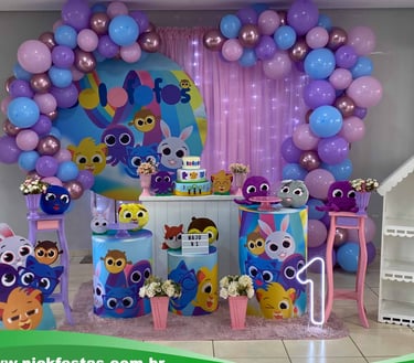 Aluguel de decoração infantil Bolofofos na Freguesia do Ó com mesa decorada temática para festa 